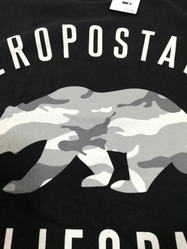 Aeropostale Men's Camo Bear Graphic Tee (Medium) - Image 3