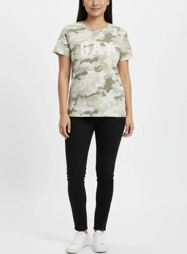 Gap Logo Women's Camo Army T-shirt (Large) - Image 5