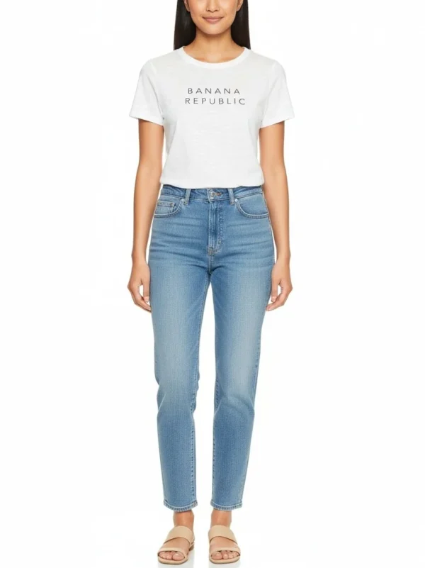 Banana Republic Women's T-shirt (Medium/Large) - Image 5