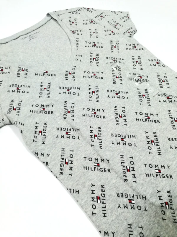 Tommy Hilfiger Women's Short-Sleeve V-Neck Flag (XS) - Image 2