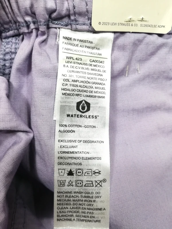 Levi Strauss Women's Parachute Shorts (XXL) - Image 12